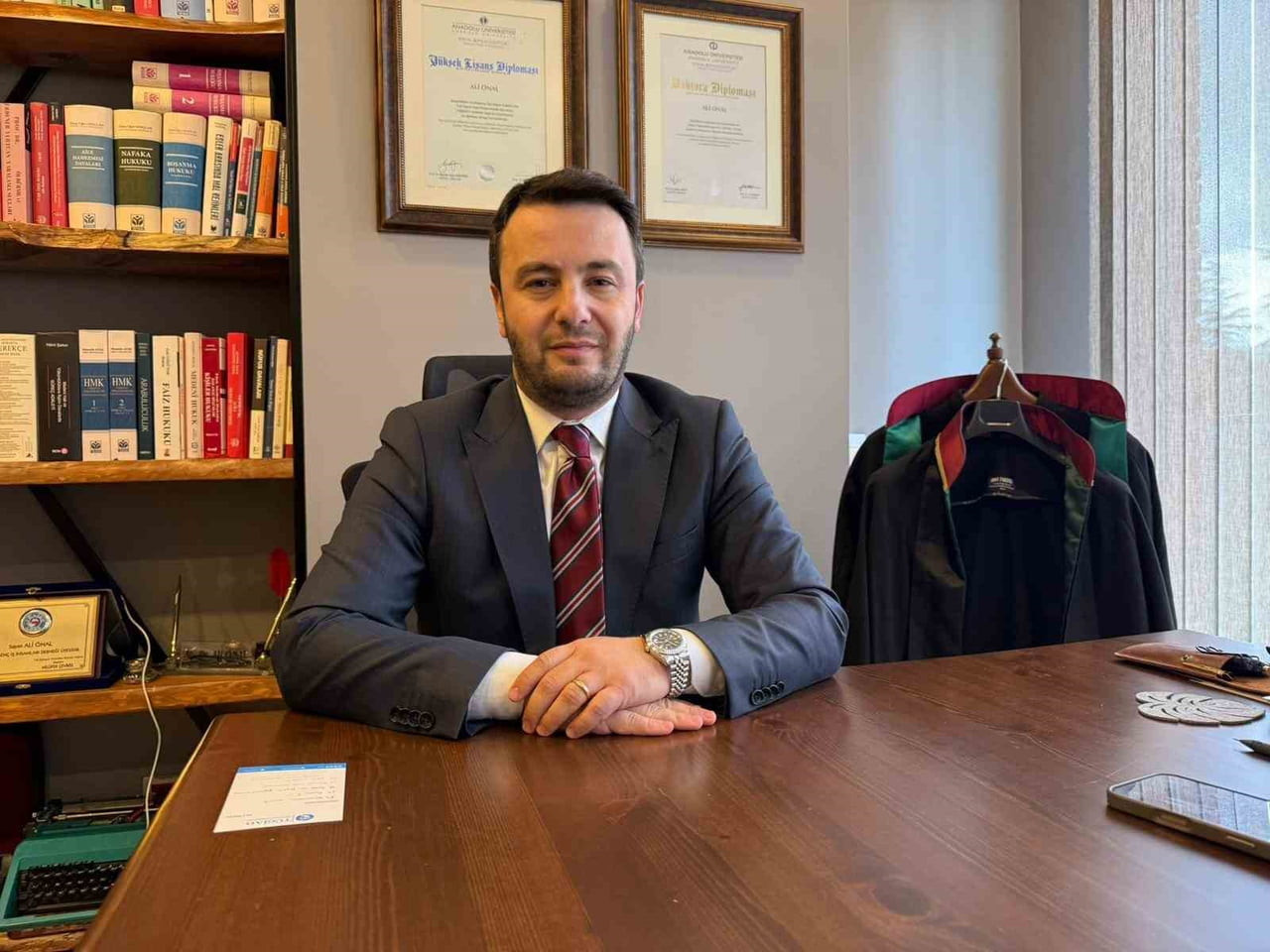 ESKİŞEHİRLİ TİCARET HUKUKU UZMANI AVUKAT ALİ ÖNAL