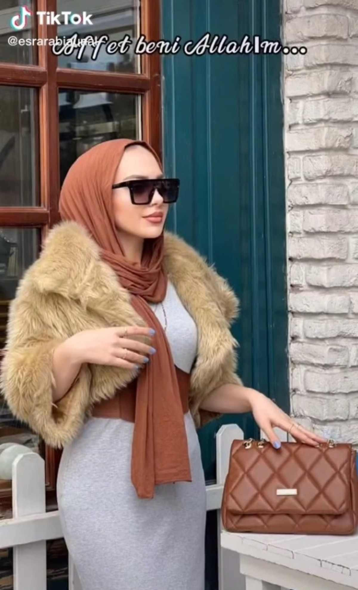 Esra Rabia Ünal kimdir