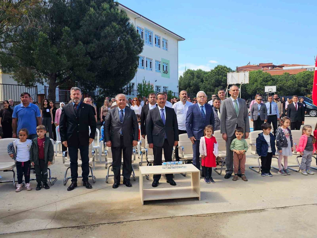 ETKİNLİĞE KATILANLAR