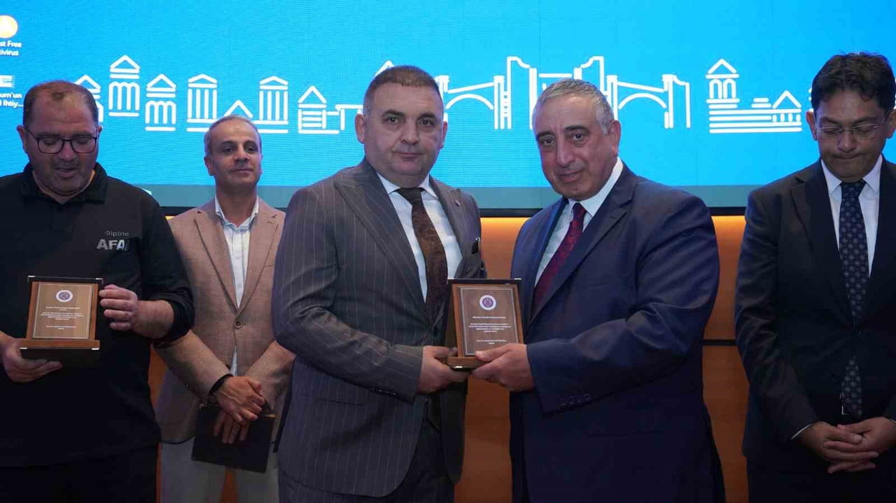 ETSO MECLİS BAŞKANI GÖKHAN YILMAZ, "ERZURUM'UN TEMEL İHTİYAÇLARININ TESPİTİ VE ÇÖZÜM ÖNERİLERİ...