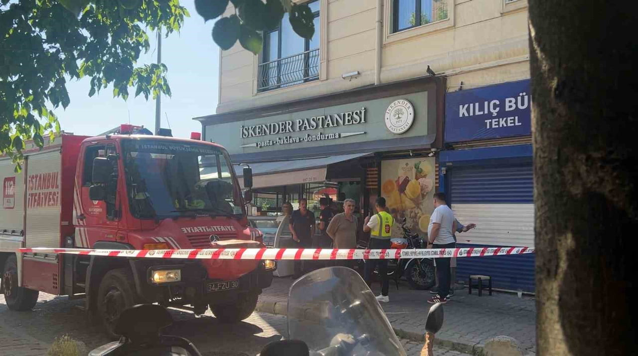 EYÜPSULTAN İLÇESİNDE BİR PASTANENİN BODRUM KATINDA BULUNAN İMALATHANEDE ÇALIŞAN 5 KİŞİ, DOĞAL GAZ...