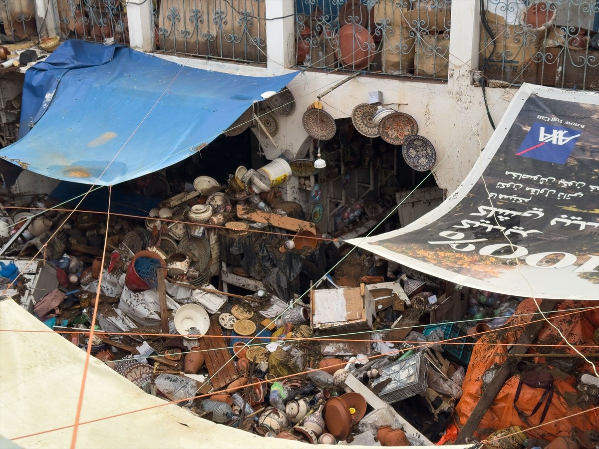 Fas'ın Atlas Okyanusu kıyısında yer alan Asfi kentinde etkili olan sel ve şiddetli fırtına...