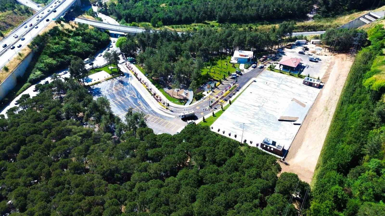 FATİH SULTAN MEHMET MAHALLESİ’NDEKİ 40 DÖNÜMLÜK ALAN ÜZERİNE İNŞA EDİLEN ANADOLU MİLLET BAHÇESİ...