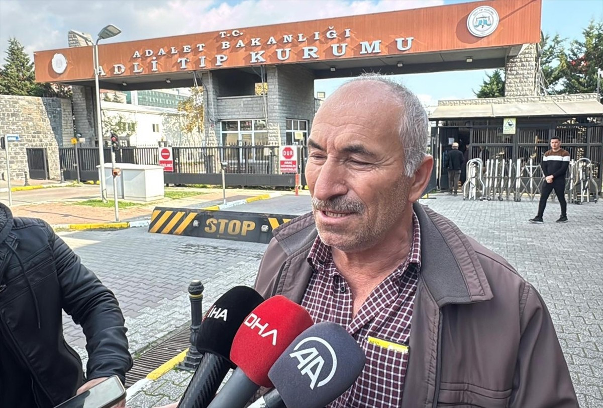 Fatih'te gıda zehirlenmesi şüphesiyle kaldırıldıkları hastanede hayatını kaybeden anne ve 2...