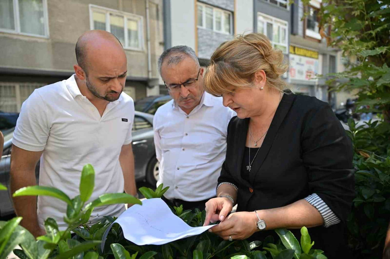 FEN İŞLERİ DAİRESİ BAŞKANI DİLEK YELTİN, ALTYAPI ÇALIŞMALARI VE KRONİKLEŞEN TRAFİK SORUNLARI...