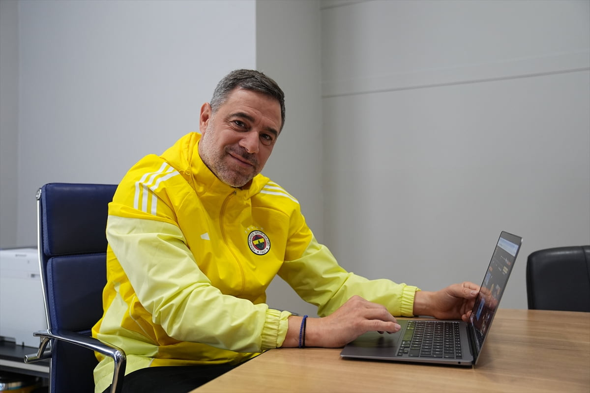 Fenerbahçe arsaVev Kadın Futbol Takımı Teknik Direktörü Gökhan Bozkaya, Anadolu Ajansının (AA)...