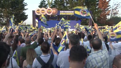 Fenerbahçe Başkan Adayı Aziz Yıldırım, "Pazar günü sıradan bir kongre olmayacak; bu, Fenerbahçe’yi...