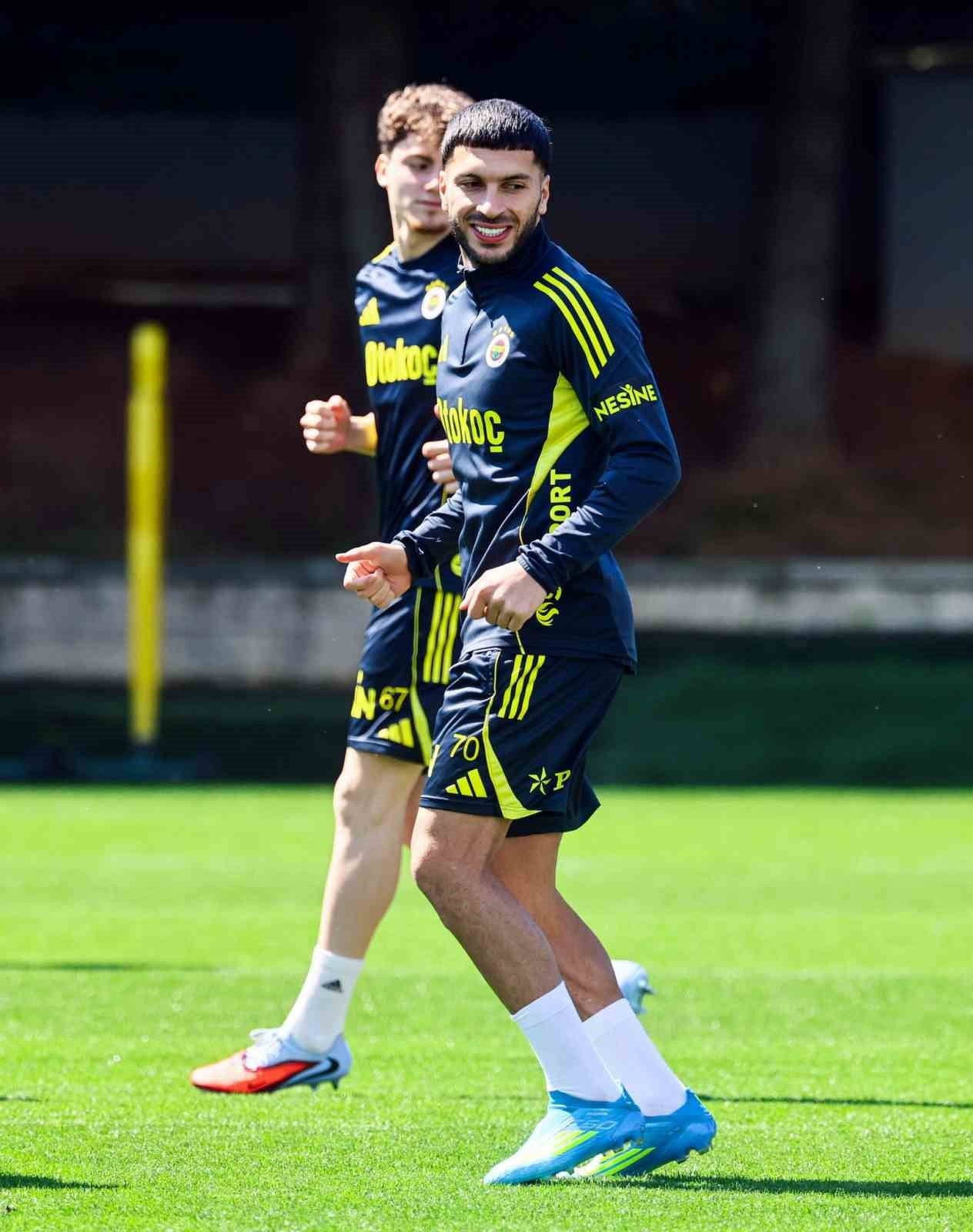 FENERBAHÇE, ÇAYKUR RİZESPOR MAÇI HAZIRLIKLARINA BAŞLADI