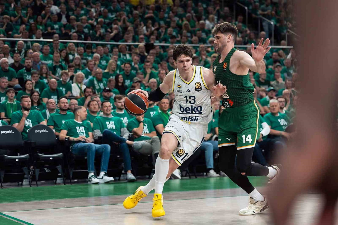 FENERBAHÇE, EUROLEAGUE PLAY-OFF SERİSİNİN ÜÇÜNCÜ MAÇINDA LİTVANYA DEPLASMANINDA ZALGİRİS KAUNAS'A...