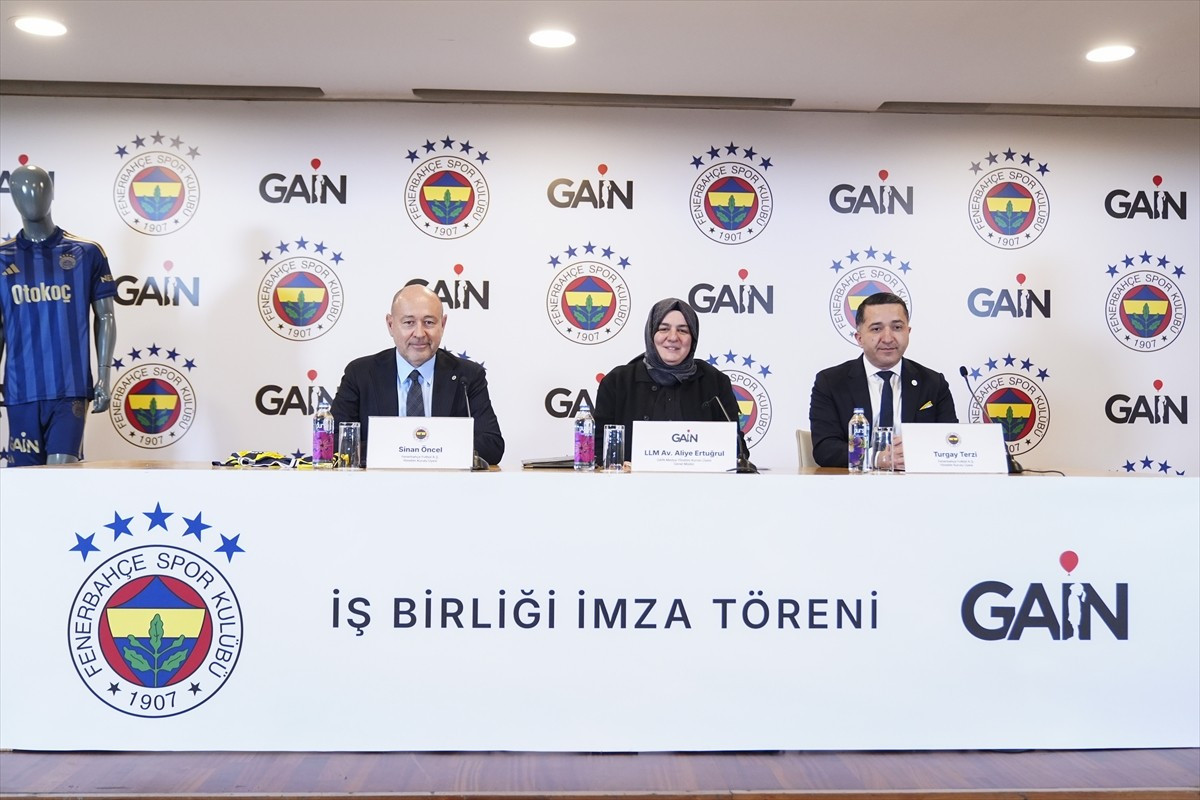 Fenerbahçe Kulübü ile GAİN arasında sarı-lacivertli futbol takımının şort sponsorluğu için anlaşma...