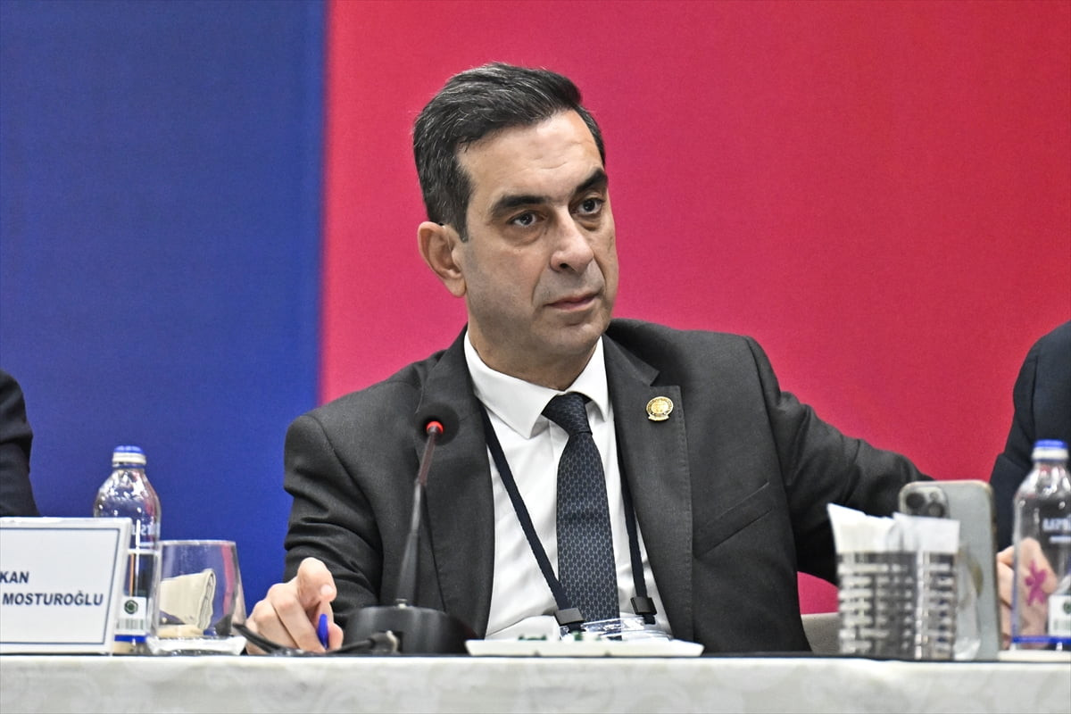  Fenerbahçe Kulübü Yüksek Divan Kurulu Başkanı Şekip Mosturoğlu, kulübün Fenerbahçe Faruk Ilgaz...