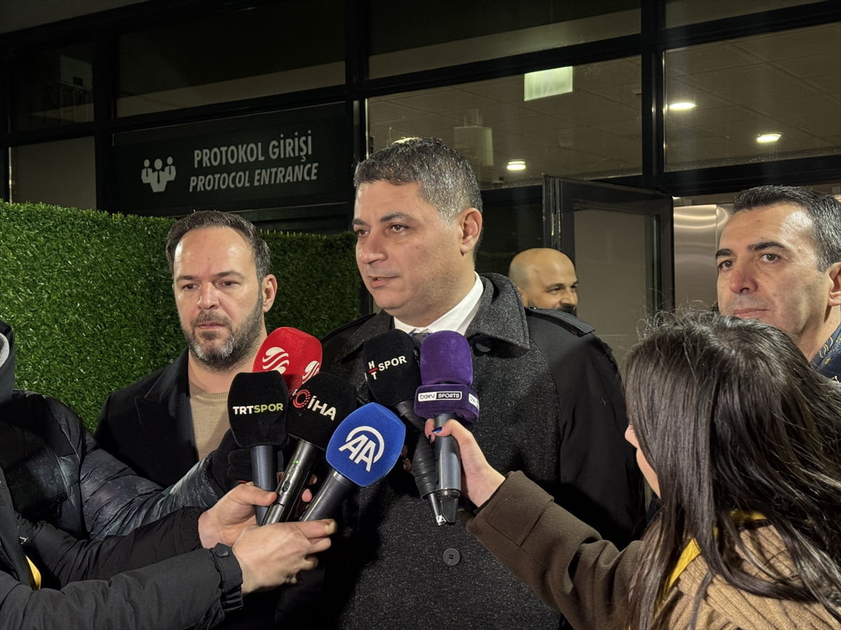 Fenerbahçe Yönetim Kurulu Üyesi ve Basın Sözcüsü Ali Gürbüz, Turka Araç Muayene Kocaeli Stadı’nda...