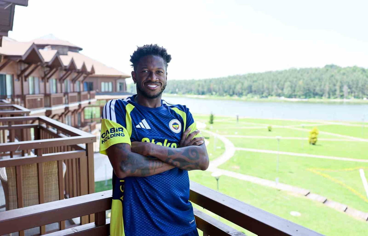 FENERBAHÇE'NİN BREZİLYALI FUTBOLCUSU FRED