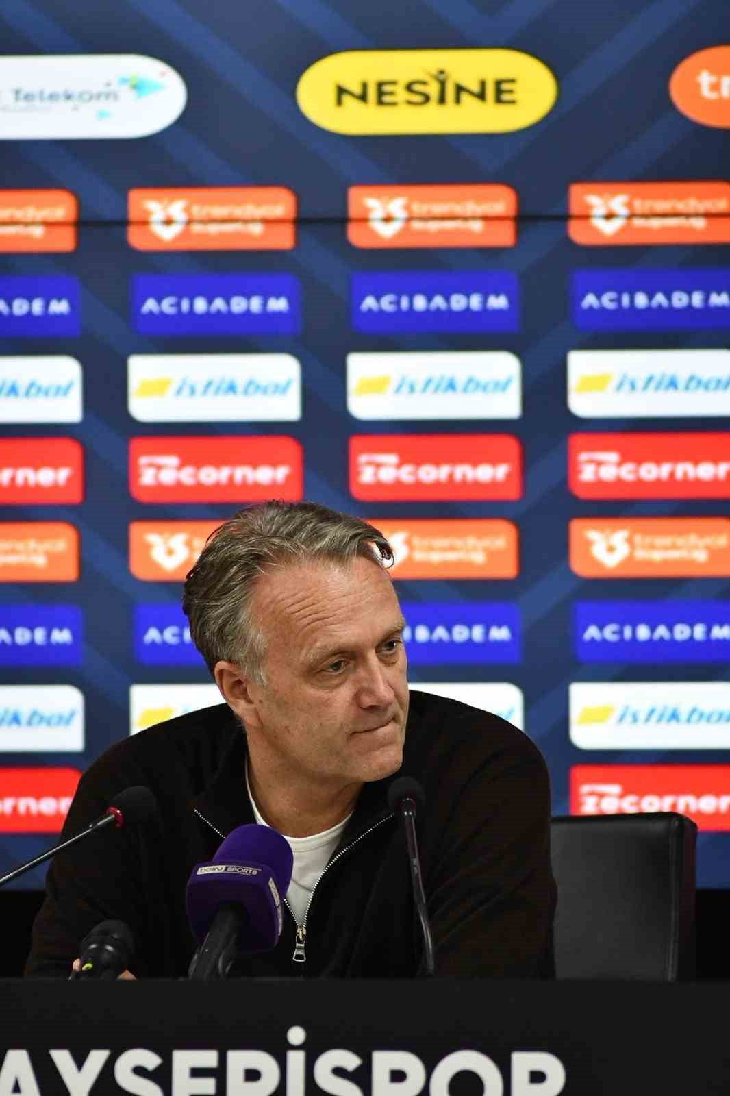 FENERBAHÇE’YE 4-0 MAĞLUP OLDUKLARI MAÇIN ARDINDAN KONUŞAN KAYSERİSPOR TEKNİK DİREKTÖRÜ ERLİNG MOE...