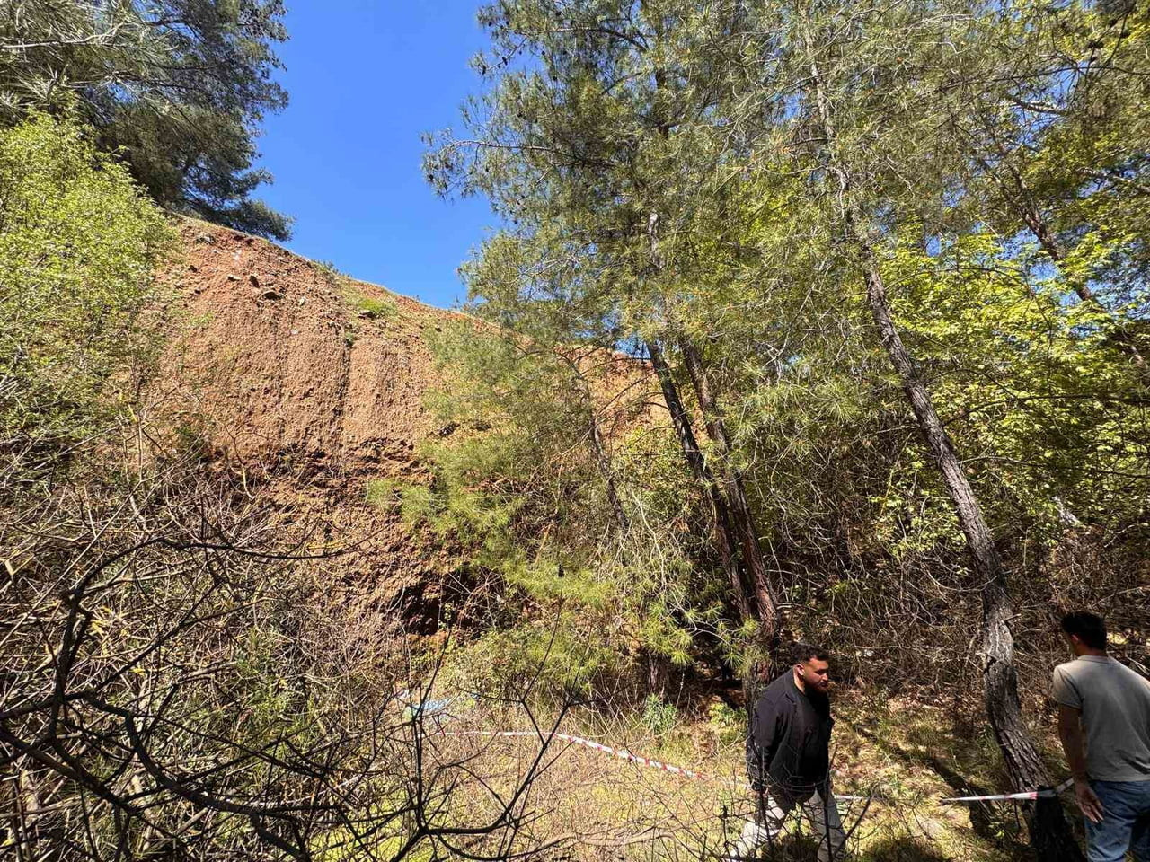FETHİYE’DE UÇURUMDAN DÜŞEN GENÇ HAYATINI KAYBETTİ