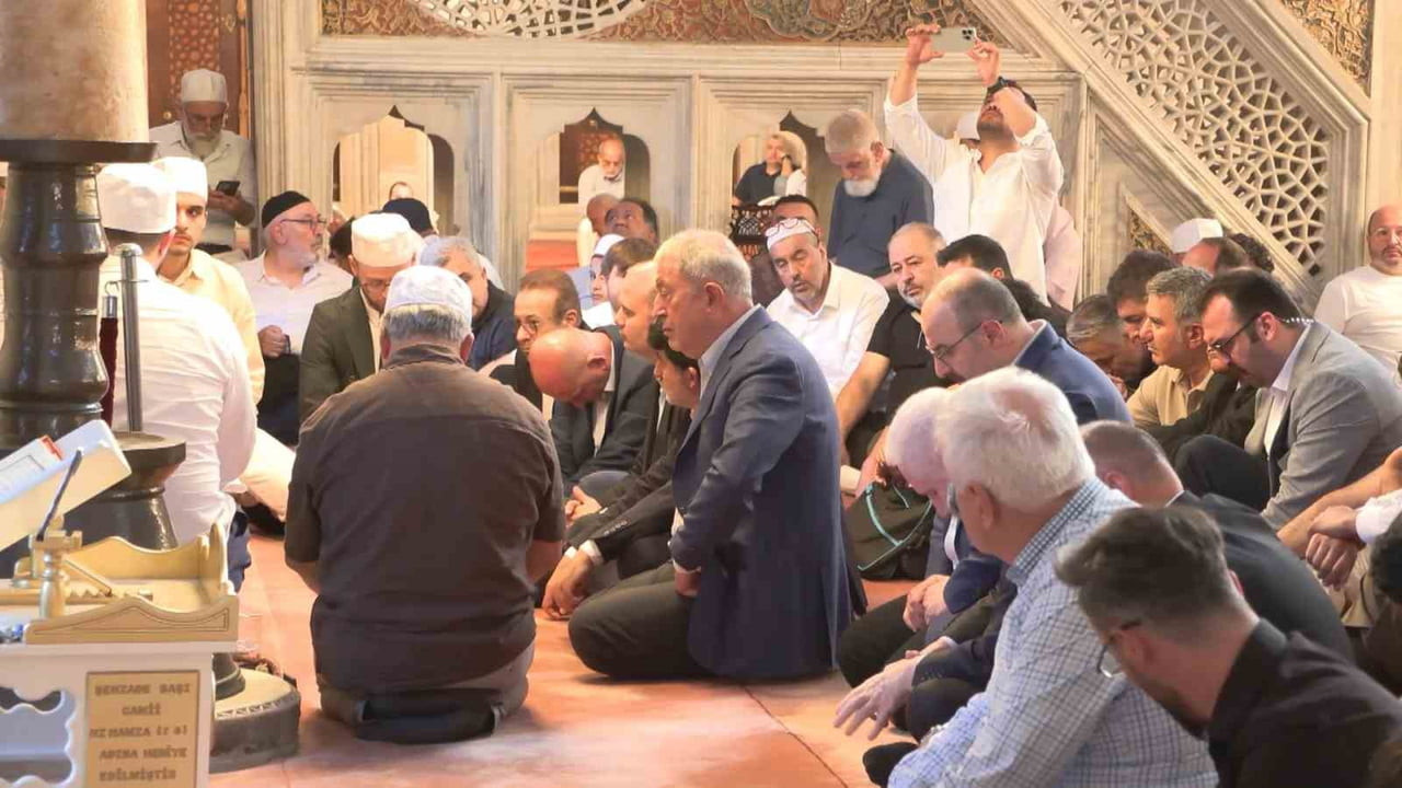 FETÖ TERÖR ÖRGÜTÜ TARAFINDAN DÜZENLENEN DARBE GİRİŞİMİNE DİRENİRKEN İSTANBUL’DA ŞEHİT DÜŞEN PROF....