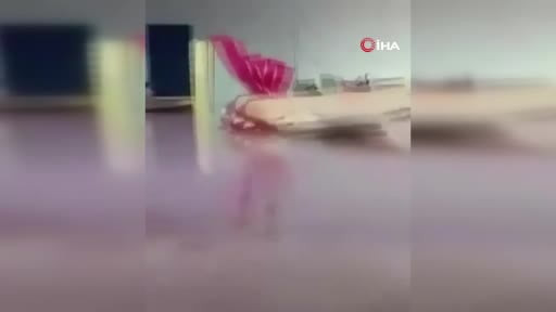 Filipinler’in Tacloban kentinde bir liseye düzenlenen silahlı saldırıda 3 kişi hayatını...