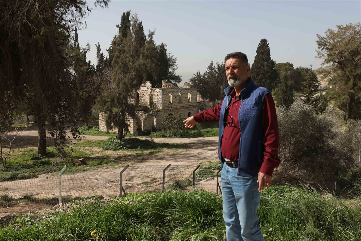 Filistin topraklarını gasbeden İsrailliler, Hicaz Demiryolu'nun Filistin sınırları içinde kalan...