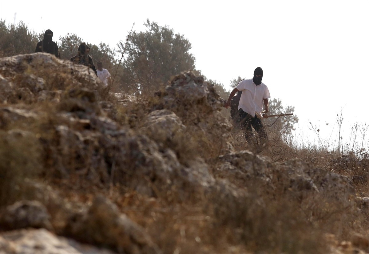 Filistin topraklarını gasbeden İsraillilerin, işgal altındaki Batı Şeria'nın kuzeyinde yer alan...