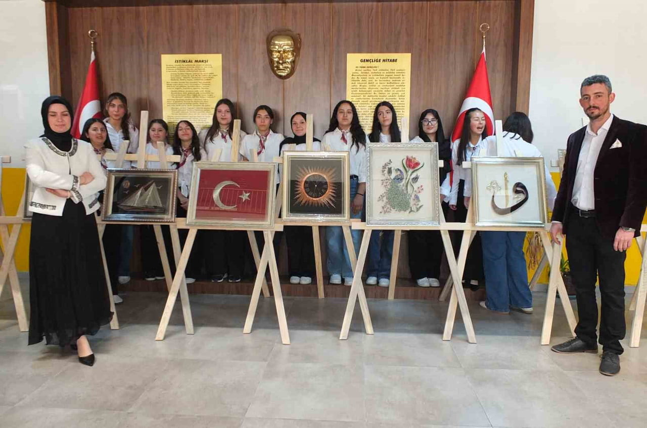 FİLOĞRAFİ ÖĞRENCİLERİ ÖĞRETMENLERİ İLE