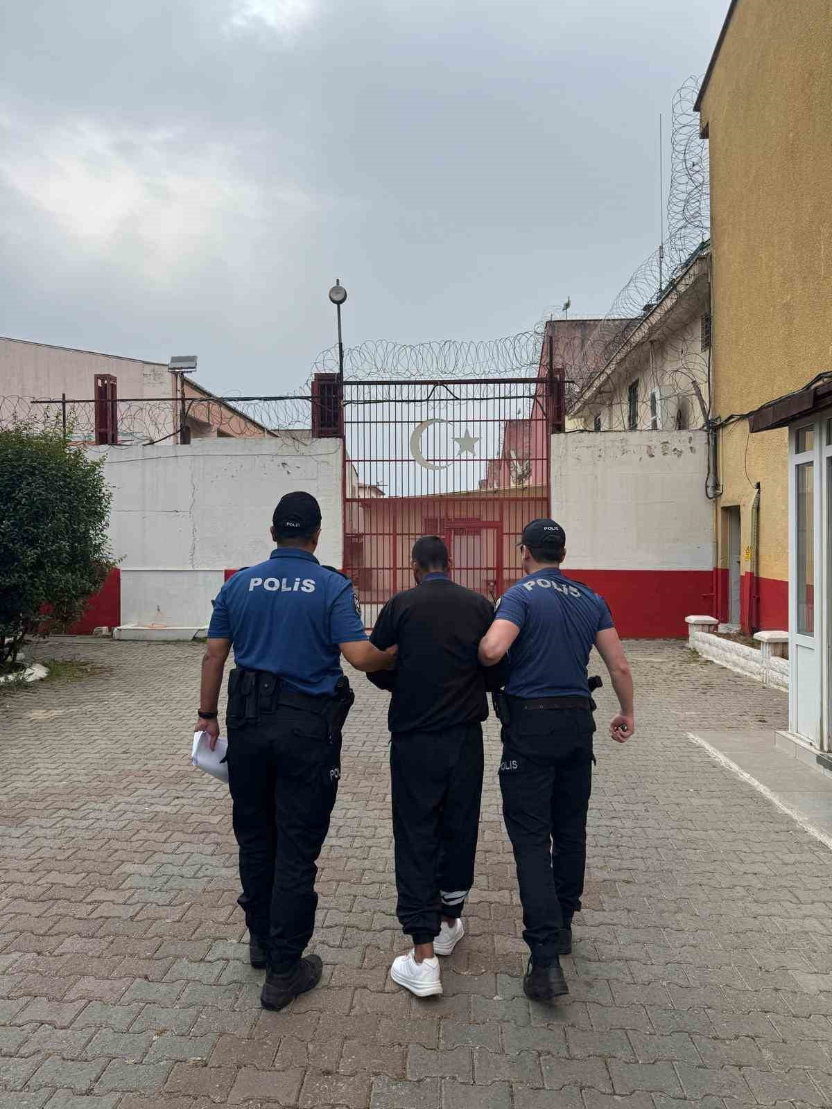 FİRARİ HÜKÜMLÜ EFELER’DE YAKALANDI