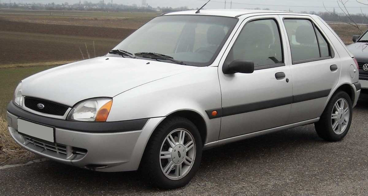 Ford Fieasta 2000 model