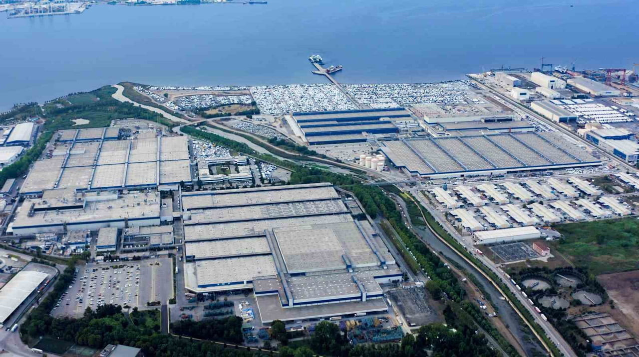 FORD OTOSAN ÜRETİM KAPASİTESİ, İHRACAT PERFORMANSI VE OLUŞTURDUĞU EKOSİSTEMLE TÜRKİYE EKONOMİSİNİN...