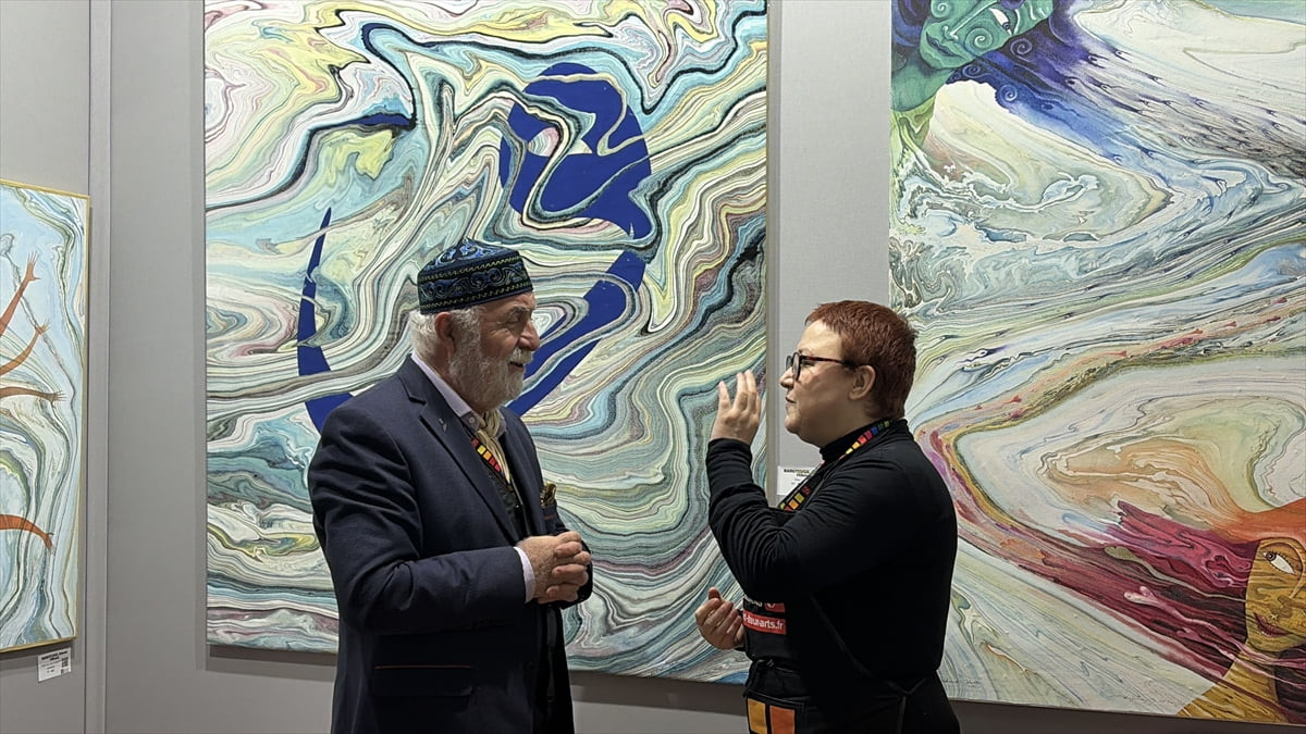 Fransa'nın başkenti Paris'te sanatçıları bir araya getiren Art Capital uluslararası sanat...