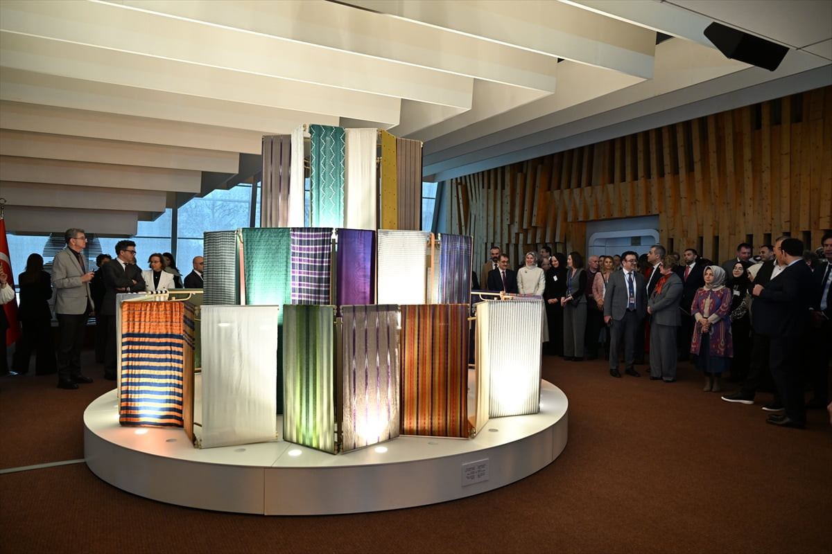 Fransa'nın Strazburg kentindeki Avrupa Konseyi'nde, "Türkiye Dokuma Atlası-Kumaşın Hafızası"...