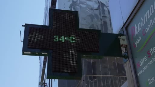 Fransa’da etkisini sürdüren rekor sıcak hava dalgası nedeniyle bu ay ölüm sayısında yaklaşık "bin"...