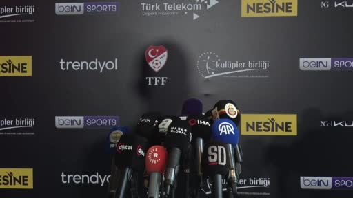 Galatasaray İkinci Başkanı Metin Öztürk, mayıs ayında yine taraftarlarını mutlu edeceklerini...