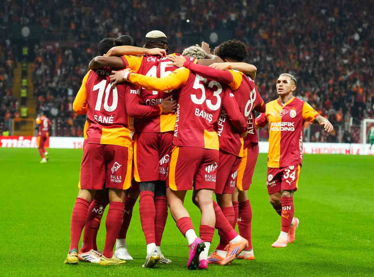 GALATASARAY, TRENDYOL SÜPER LİG'İN 33. HAFTASINDA SAHASINDA OYNAYACAĞI ANTALYASPOR'U MAĞLUP ETMESİ...