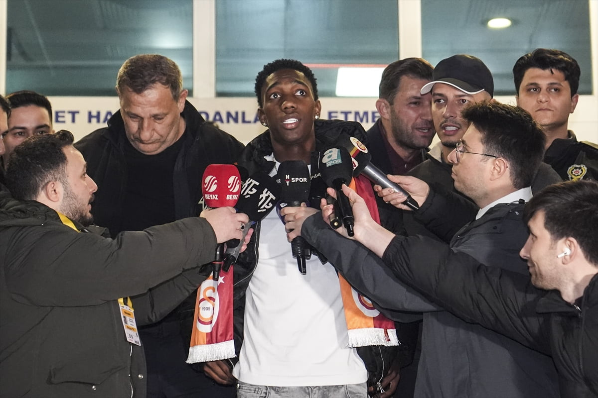 Galatasaray'ın transfer görüşmelerinde bulunduğu Kolombiyalı kanat oyuncusu Yaser Asprilla...