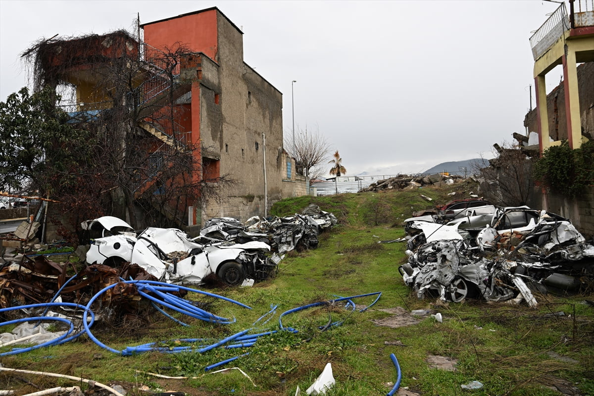 Gaziantep Büyükşehir Belediyesi, Kahramanmaraş merkezli 6 Şubat 2023'teki depremlerin etkilediği...