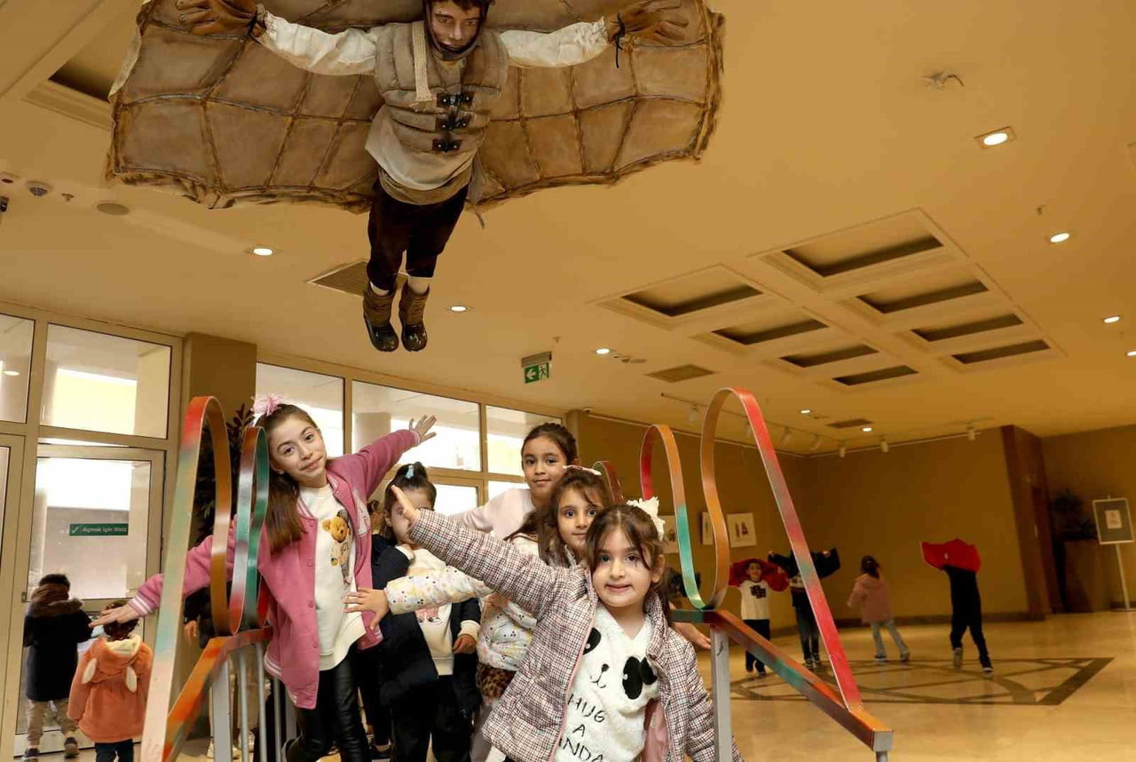 GAZİANTEP BÜYÜKŞEHİR BELEDİYESİ’NE BAĞLI GAZİANTEP ŞEHİR TİYATROSU, 23 NİSAN ULUSAL EGEMENLİK VE...