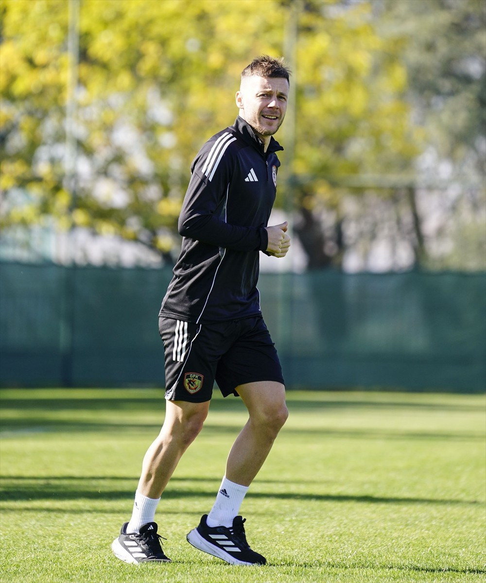 Gaziantep FK, Trendyol Süper Lig'in 14. haftasında konuk edeceği ikas Eyüpspor maçı hazırlıklarına...