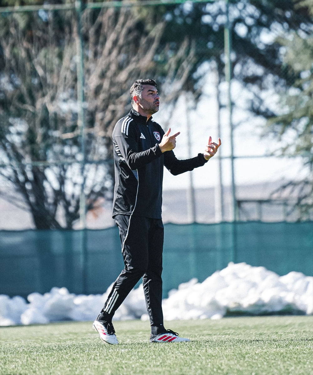 Gaziantep FK, Trendyol Süper Lig'in 18. haftasında deplasmanda oynayacağı Galatasaray maçının...