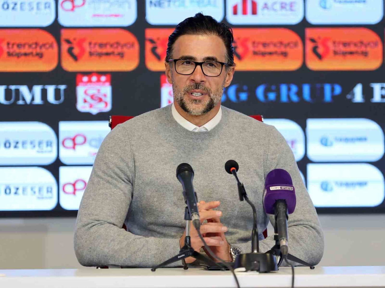 GAZİANTEP FK’DA YENİ SEZON ÖNCESİ TEKNİK DİREKTÖR MİREL RADOİ GÖRÜŞ AYRILIKLARI YAŞANDIĞI...