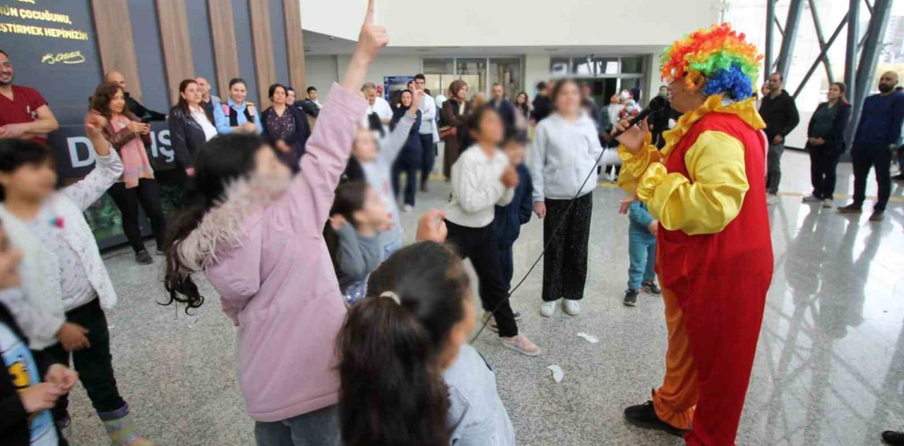 GAZİANTEP ÜNİVERSİTESİ (GAÜN) ÇOCUK HASTANESİ’NDE, "PRİMER İMMÜN YETMEZLİĞİ FARKINDALIK HAFTASI"...