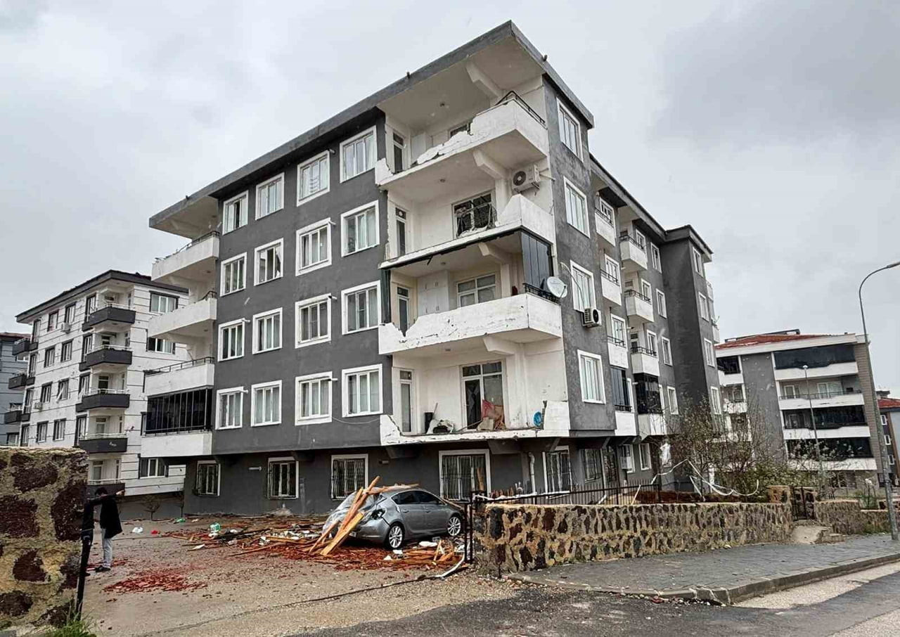 GAZİANTEP VALİLİĞİ'NDEN AFETZEDELERE HASAR BAŞVURUSU İÇİN ÇAĞRI