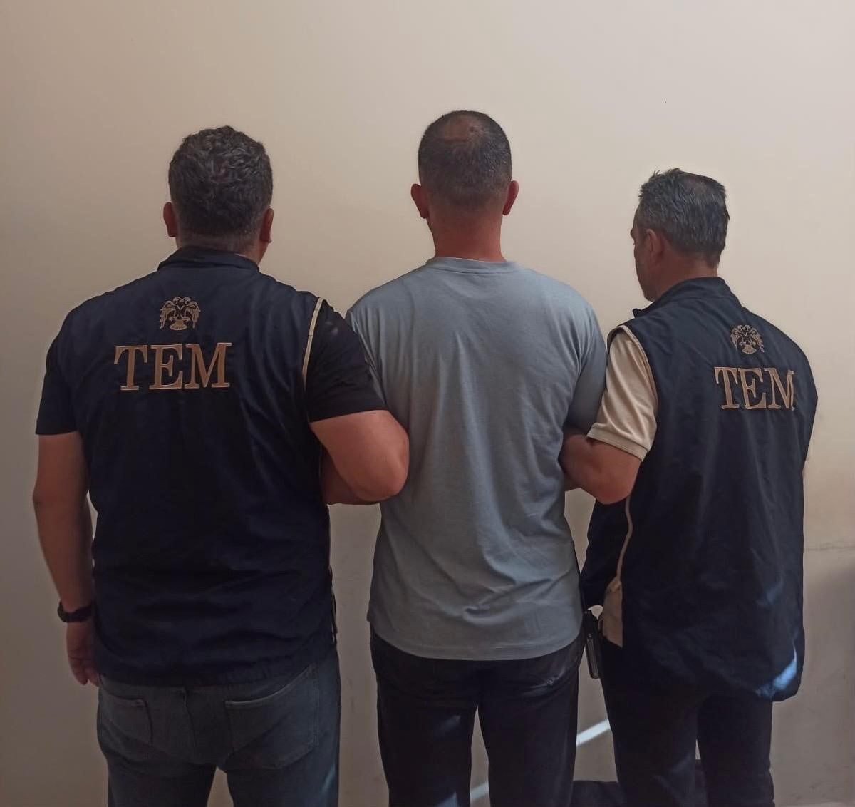 GAZİANTEP'İN NİZİP İLÇESİNDE FETÖ/PDY SİLAHLI TERÖR ÖRGÜTÜNE ÜYE OLMA SUÇUNDAN 6 YIL 3 AY...
