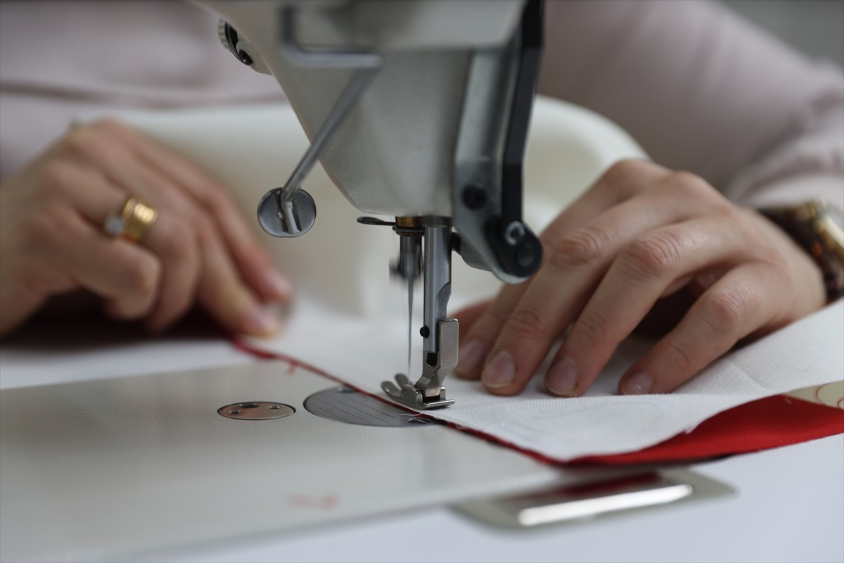 Gaziantep'te, 2025 Aile Yılı kapsamında yürütülen "Sofra Aileyi Birleştirir" projesiyle kentin...