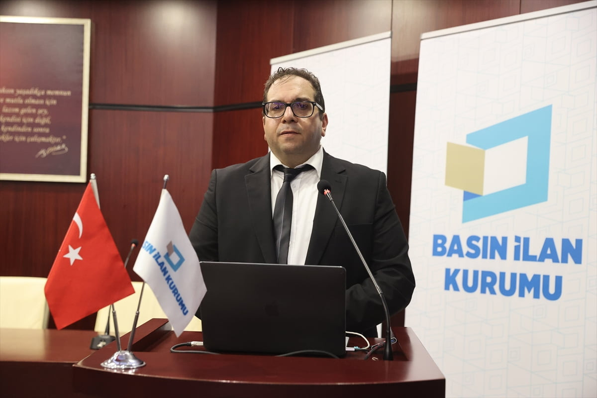 Gaziantep'te Basın İlan Kurumu ve Google işbirliğiyle "Yapay Zeka Okuryazarlığı ve Dijital...