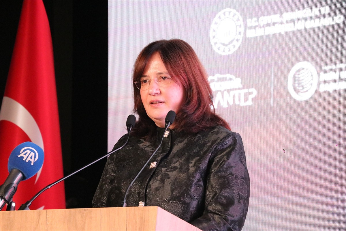 Gaziantep'te çölleşme krizine karşı yapılan projeleri tanıtmak amacıyla "Türkiye Çölleşme Modeli...