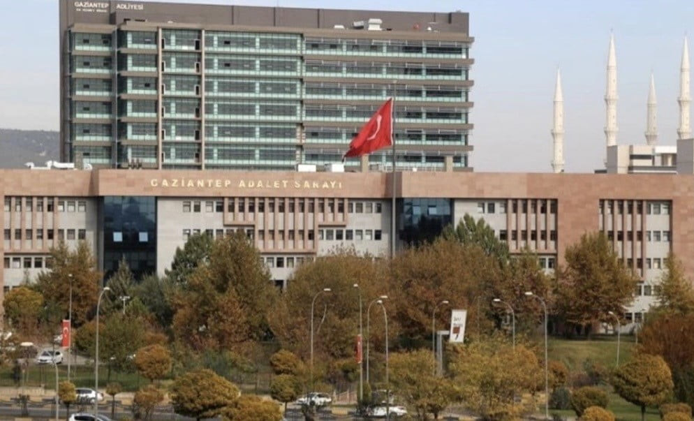 GAZİANTEP'TE GEÇTİĞİMİZ YIL BİR GECE KULÜBÜNDE ÇIKAN SİLAHLI KAVGADA HAYATINI KAYBEDEN NECMETTİN...