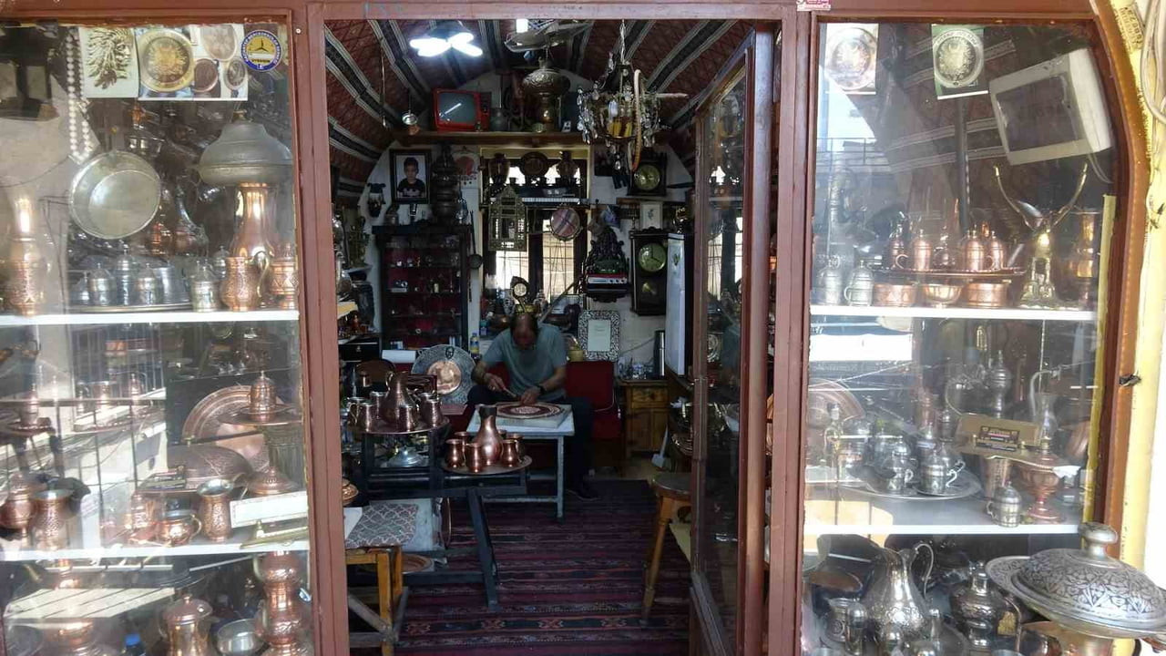 GAZİANTEP'TE GELENEKSEL YÖNTEMLERLE ÖZELLİKLE BÜYÜK BOY KAZANLAR VE ÖZEL TASARIM EL İŞLEMELİ...