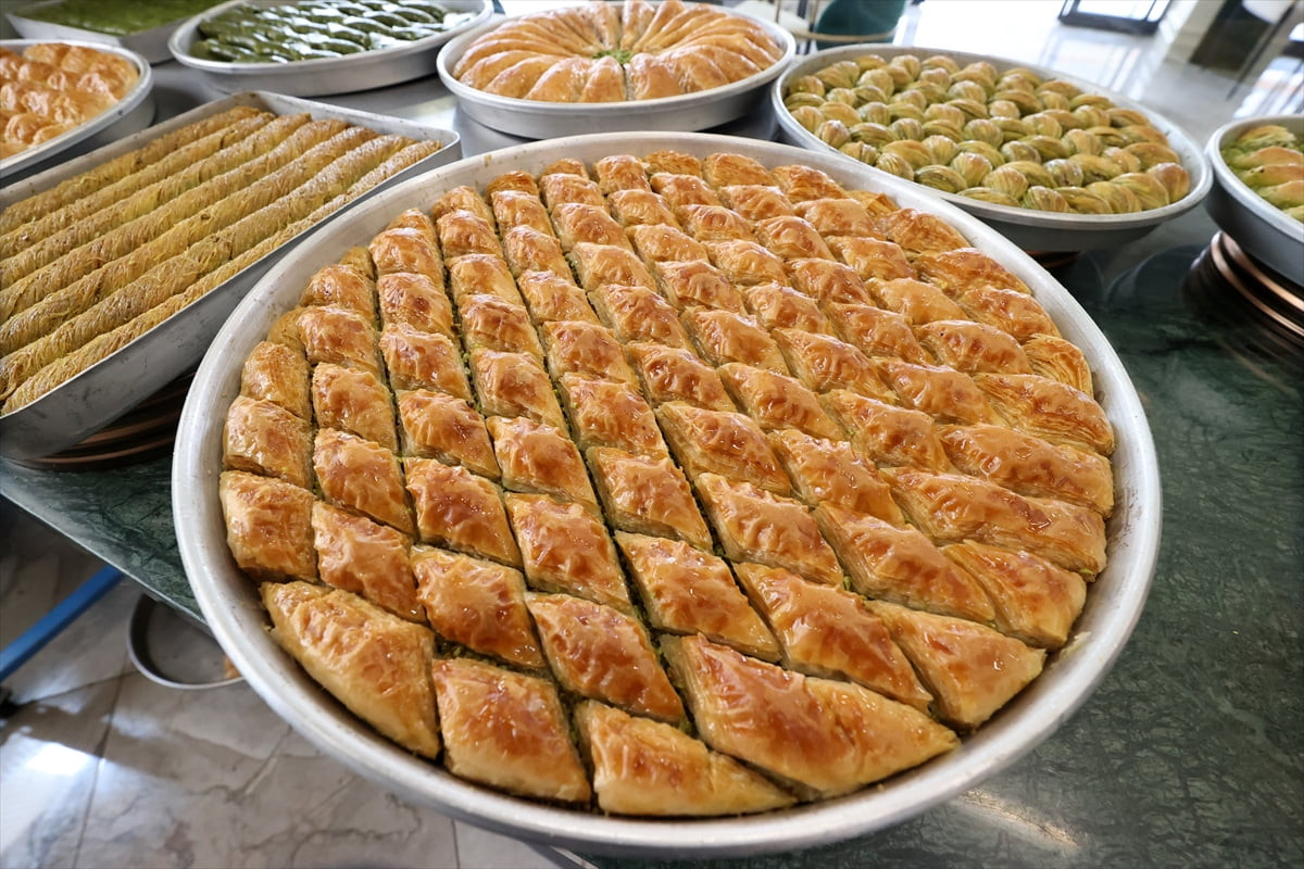 Gaziantep'teki ustalar, Türk mutfağının Avrupa Birliği (AB) tarafından tescil edilen ilk ürünü...