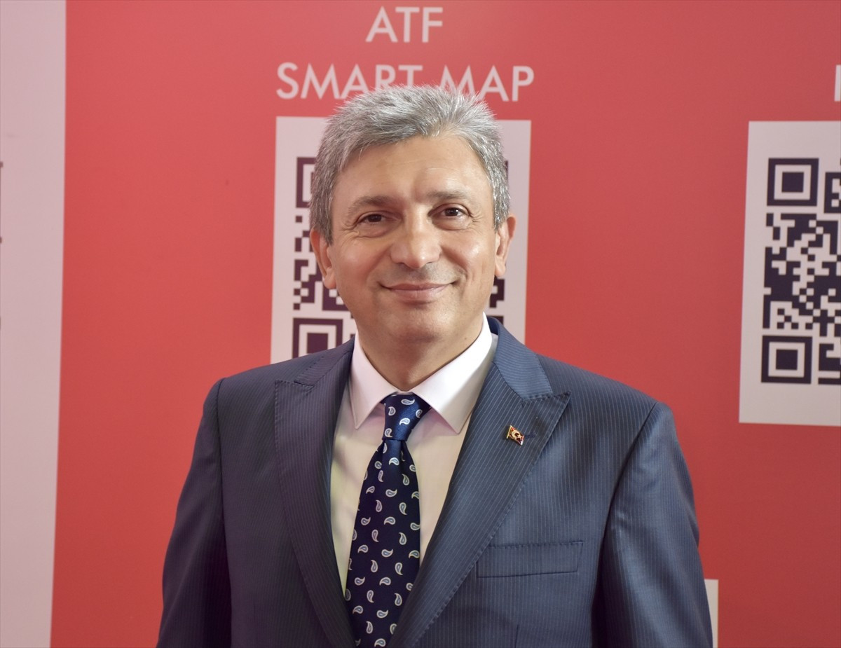 Geçen yıl yabancı turist sayısında rekor kıran Antalya'da bu sene geçen yılki rakamın aşılması...