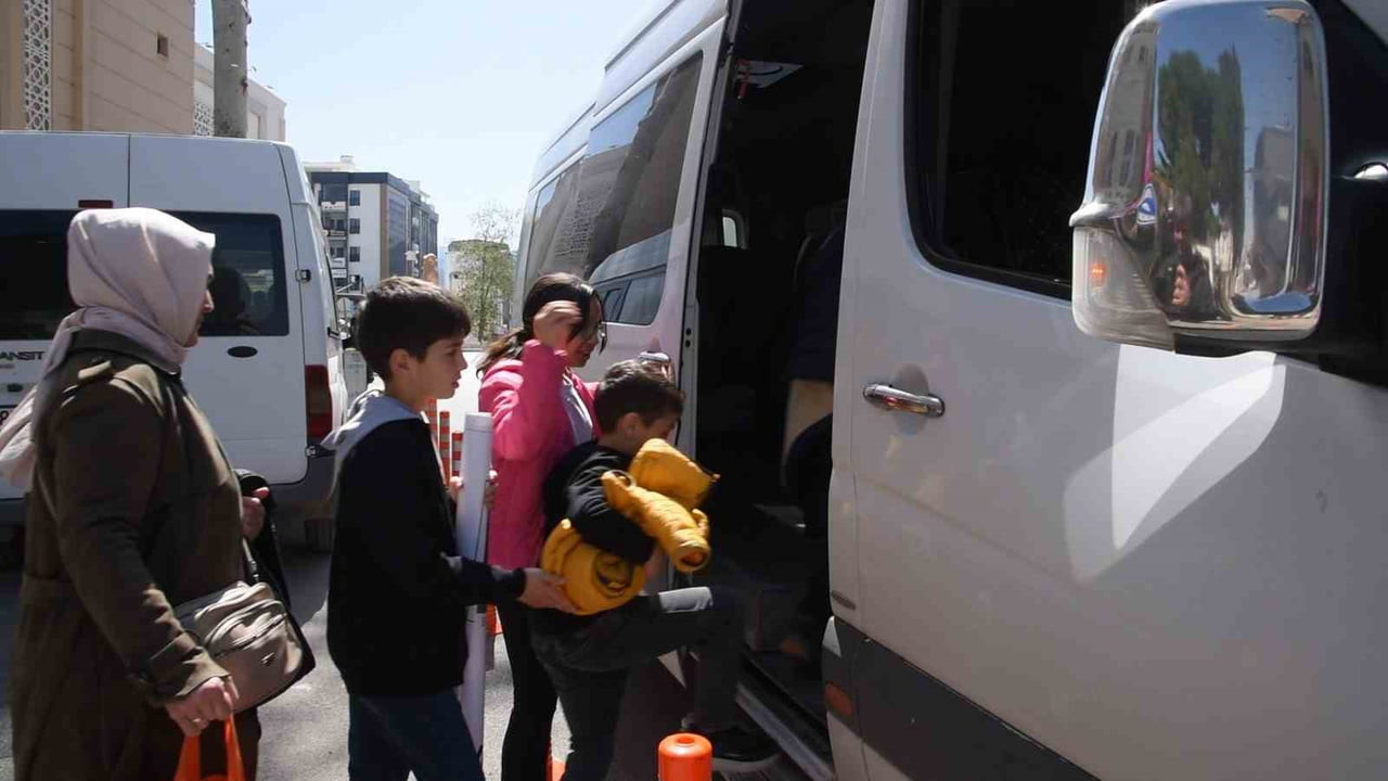 GENÇ ARAŞTIRMACILARA TARİH YOLCULUĞUNDA BELEDİYE DESTEĞİ