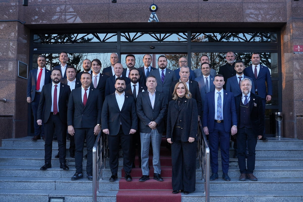 Gençlerbirliği Kulübü Yönetim Kurulu'nda görev dağılımı gerçekleştirildi.